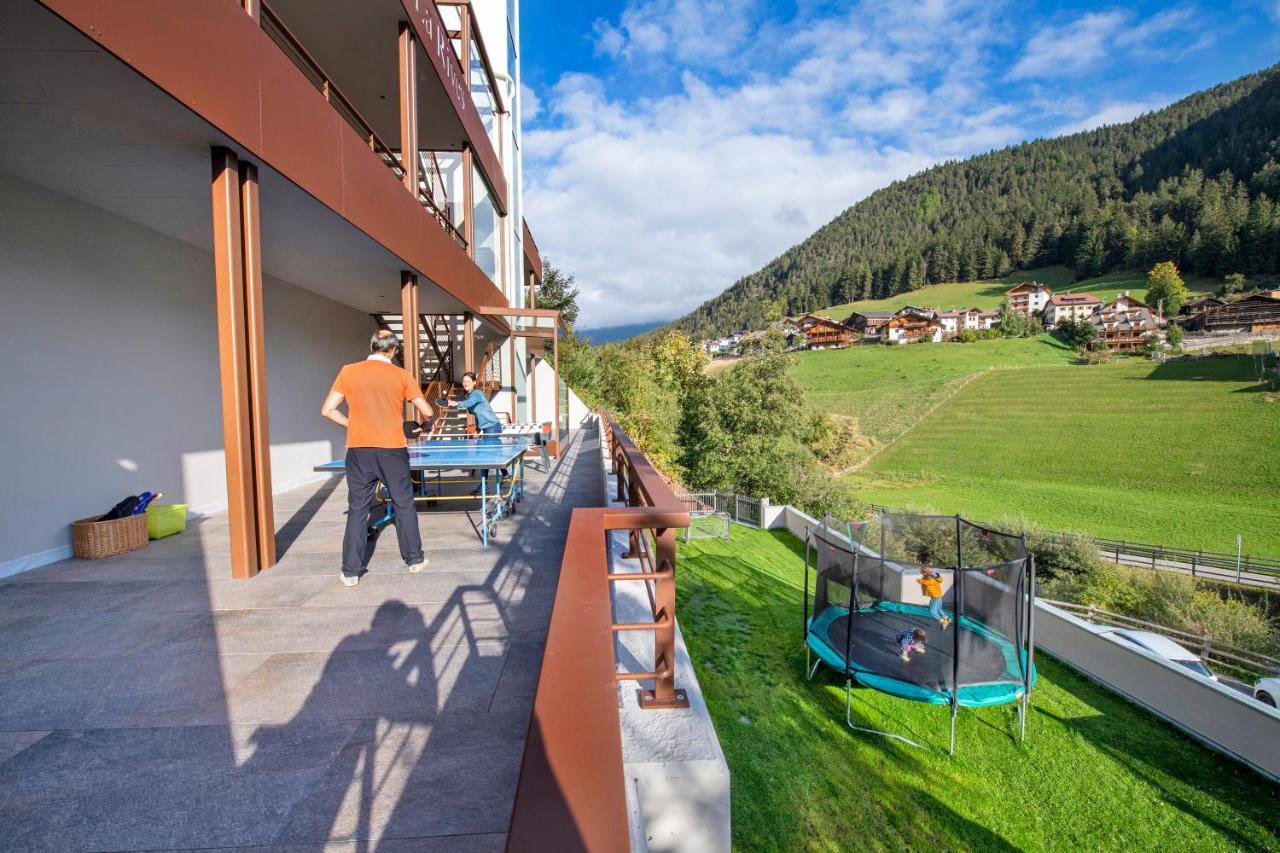 Apartments La Rives Santa Cristina Val Gardena Екстер'єр фото