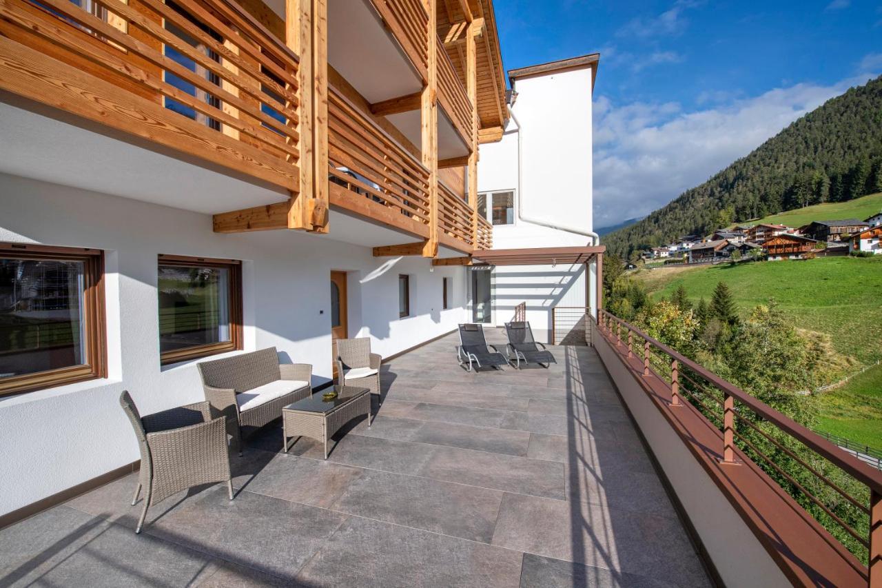 Apartments La Rives Santa Cristina Val Gardena Екстер'єр фото