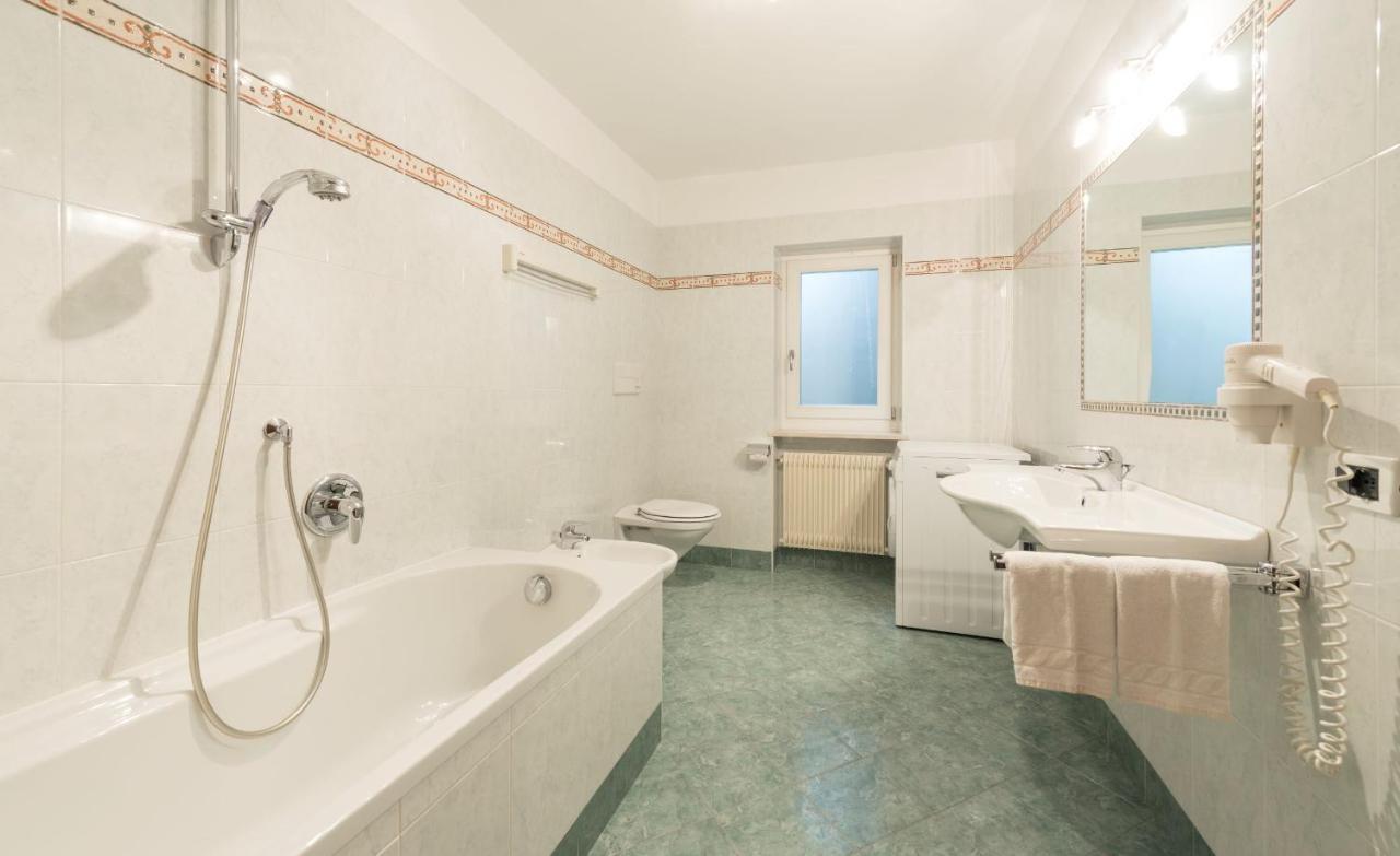Apartments La Rives Santa Cristina Val Gardena Екстер'єр фото