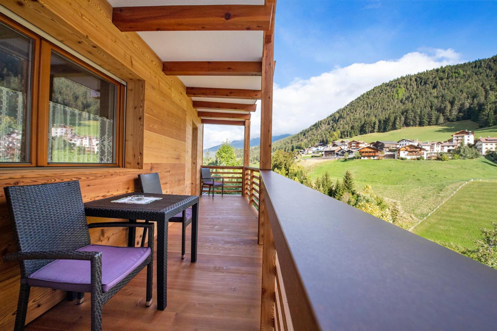 Apartments La Rives Santa Cristina Val Gardena Екстер'єр фото